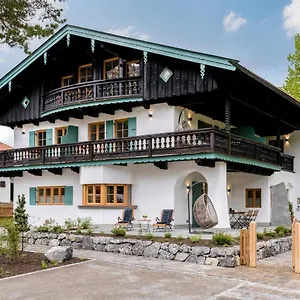 Alperie Apartment